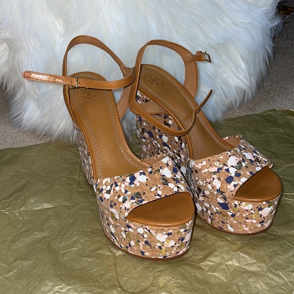 Tory Burch wedge like tall heels - Picture 1 of 7